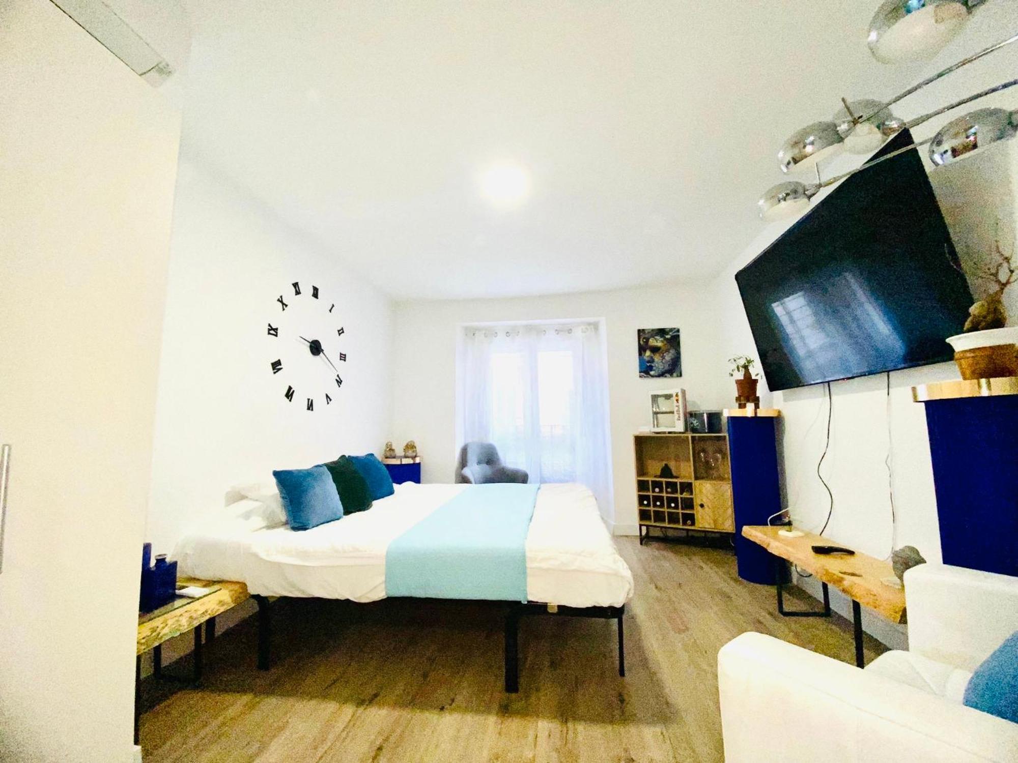 Apartamento Delux Ll Мадрид Екстериор снимка